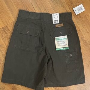 Cabela’s Womens 7 Pocker Hiker Short S 8 NWT Green